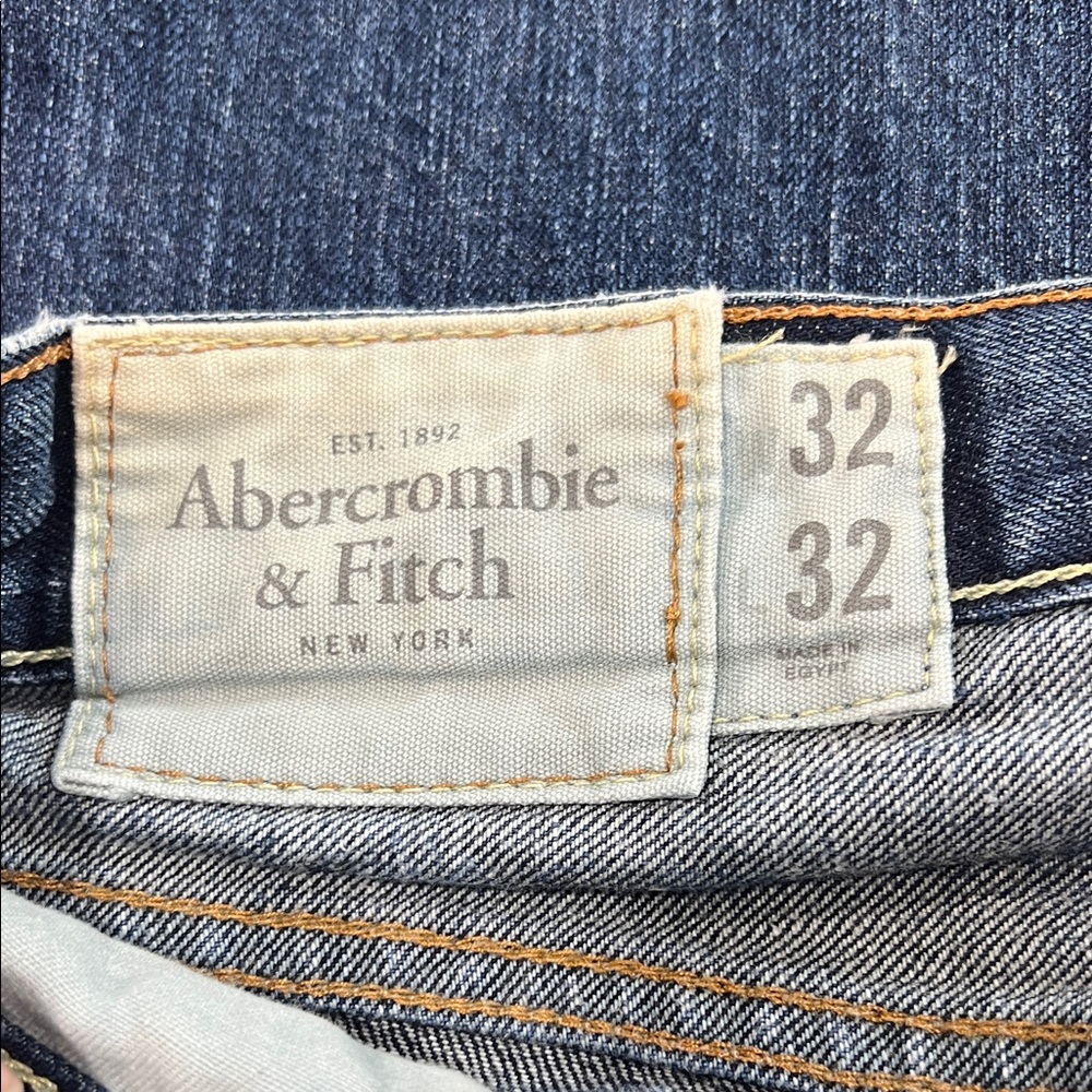 Abercrombie & Fitch Medium Blue Flare Jeans - Picture 2 of 8